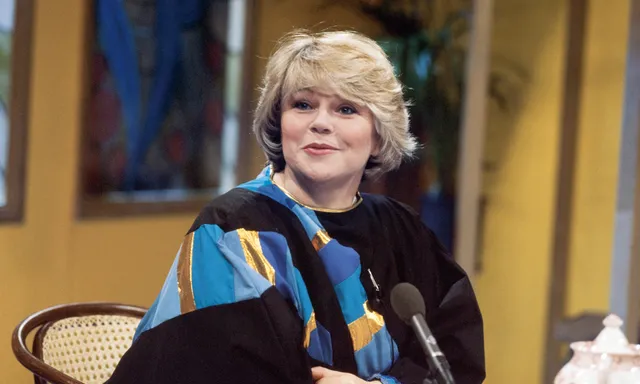 Afbeelding van Tineke de Nooij (85) over Tineke, het eerste middagprogramma op de Nederlandse televisie