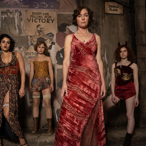 Dope Girls S01E01: geen pathetische personages, maar sterke vrouwen