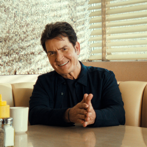 aka Charlie Sheen S01: vooral een aaneenschakeling van smeuïge anekdotes