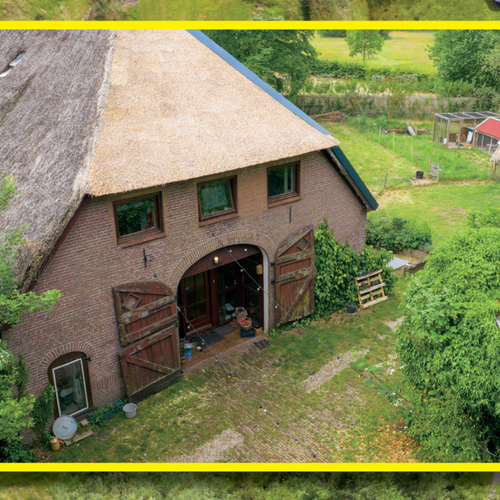 Het erf van Boerderij van Dorst van boven - wie bouwde de kas of groef de vijver?