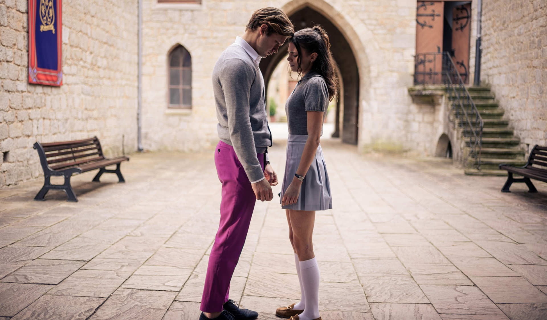 Maxton Hall – The World Between Us S02E01: sentimenteel en inhoudsloos