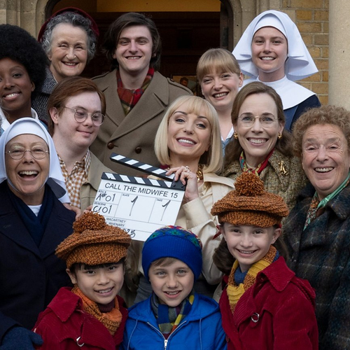 Call the Midwife: vijftiende seizoen, prequel en film in de maak bij de BBC
