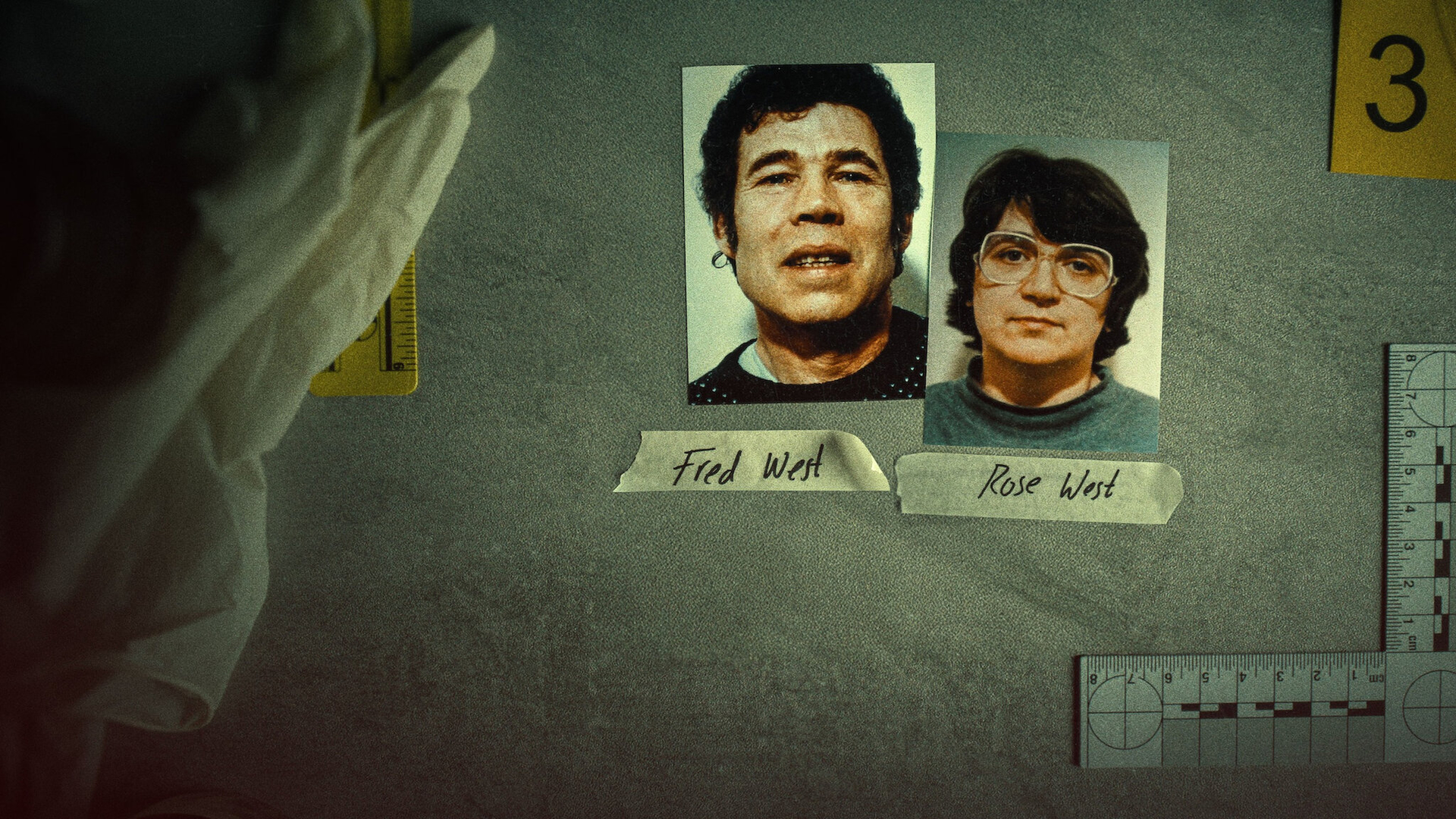 Afbeelding van Fred and Rose West: A British Horror Story S01E01-02: een opportunistische hervertelling