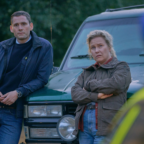 Cry Wolf (Vargasommar) S01E01-02: duistere, genadeloze thrillerreeks