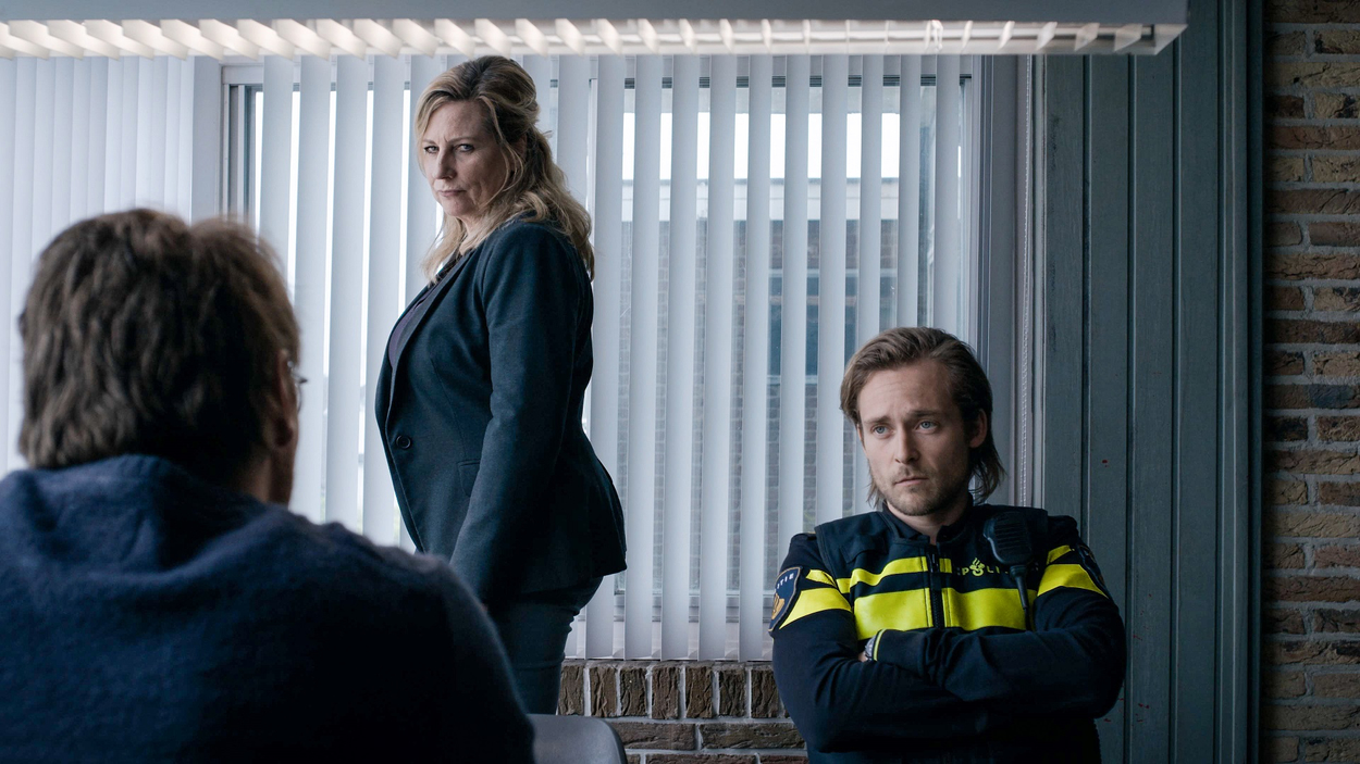 De 12 van Schouwendam niets is wat het lijkt in spannende thriller de Lagarde BNNVARA De 12 van Schouwendam niets is wat het lijkt in spannende thriller de Lagarde BNNVARA