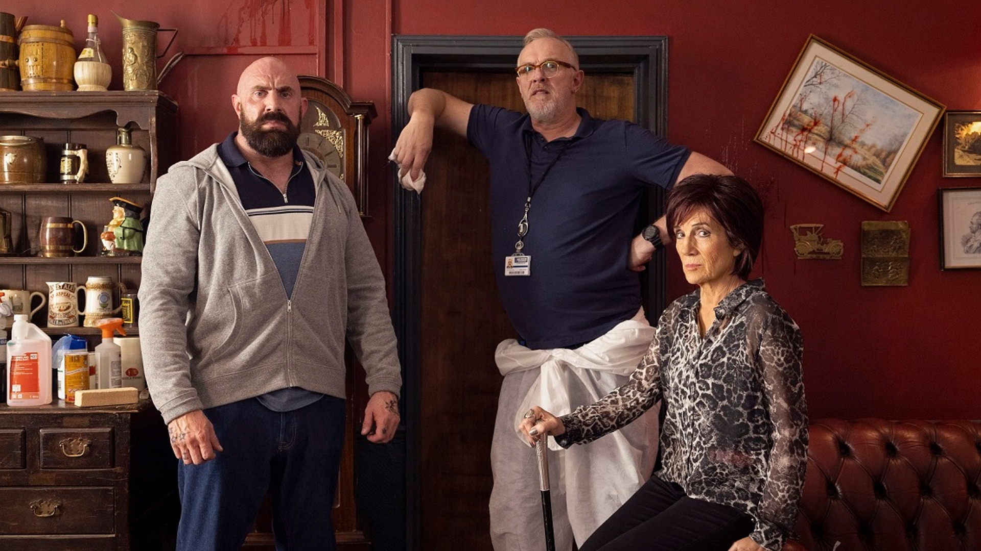 Cuddles (Charlie Rawes), Wicky (Greg Davies) and Lisa (Harriet Walter (c) BBC Studio Hamburg jonathn Browning