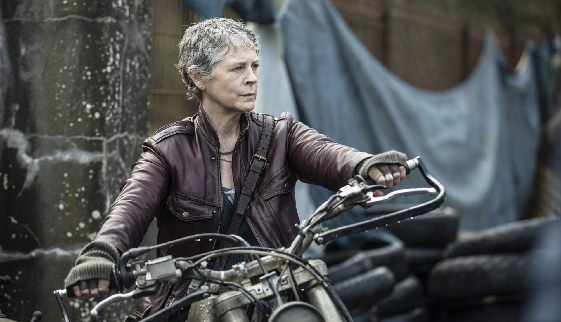 The Strolling Useless: Daryl Dixon: Carol is again in trailer for season two – VARAgids