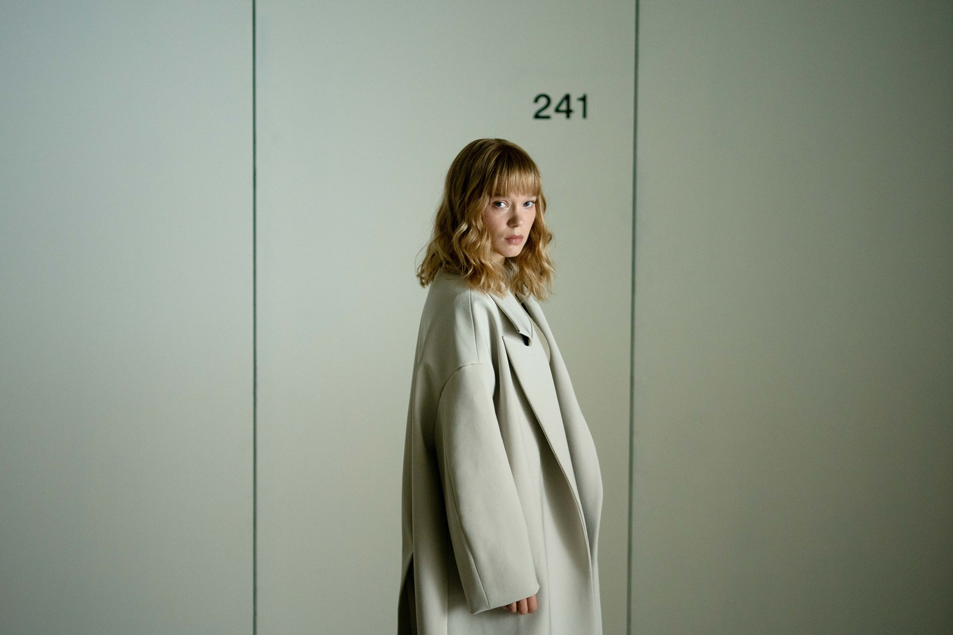 The-Beast_st_7_jpg_sd-high_Carole-Bethuel