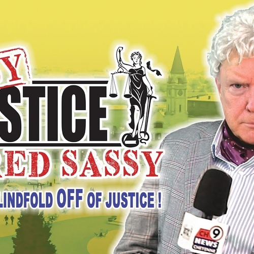 Sassy Justice S01E01: hilarisch en heerlijk flauw